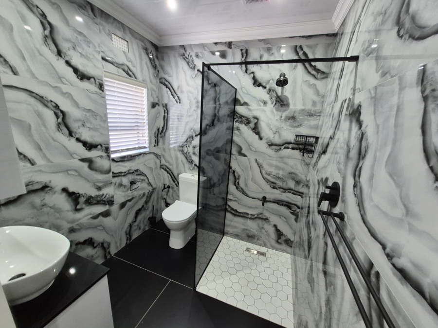 To Let 3 Bedroom Property for Rent in Rylands Western Cape